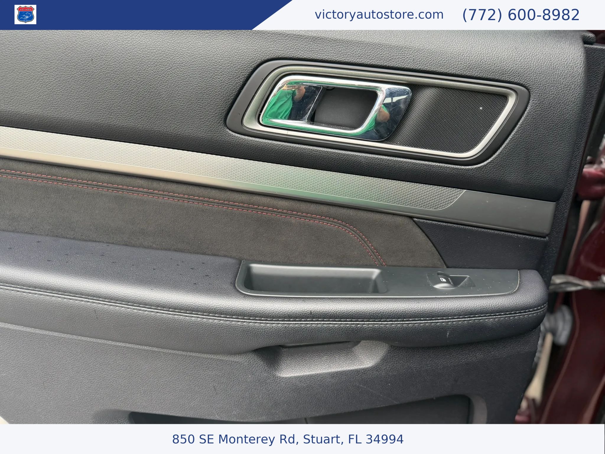 Used 2018 Ford Explorer XLT w/ Equipment Group 202A AWD/4WD image 36