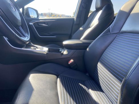 Used 2019 Toyota RAV4 XSE image 17