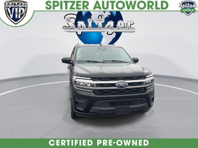 Used 2024 Ford Expedition XLT AWD/4WD image 3