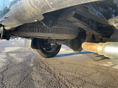 Used 2012 Toyota Tundra 4x4 Double Cab w/ Tow Pkg image 18