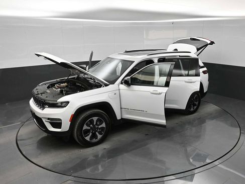 Used 2024 Jeep Grand Cherokee Limited 4xe AWD/4WD image 47
