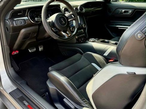 Used 2020 Ford Mustang Shelby GT500 w/ Carbon Fiber Track Pack RWD image 5