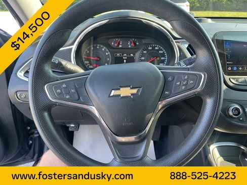 Used 2019 Chevrolet Malibu LT FWD image 10