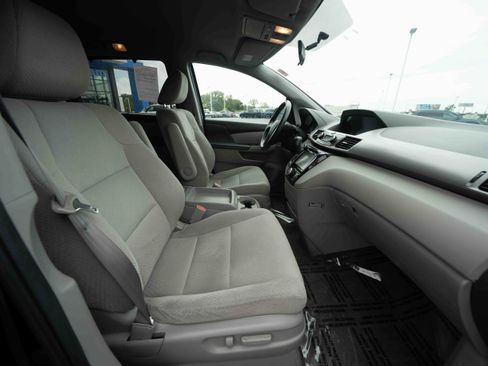 Used 2015 Honda Odyssey EX image 27