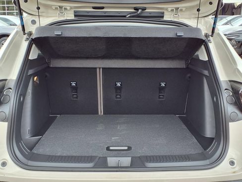 New 2026 Chevrolet Trax ACTIV w/ Sunroof Package FWD image 9
