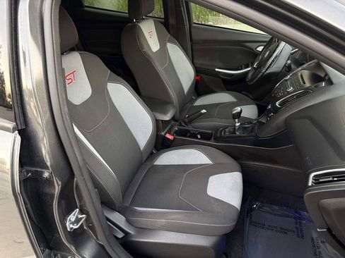 Used 2017 Ford Focus ST image 17