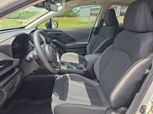 Used 2025 Subaru Crosstrek 2.5i Premium AWD/4WD image 12