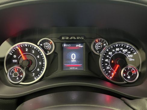 Used 2025 RAM 2500 Big Horn image 23