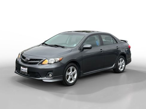 Used 2012 Toyota Corolla S image 1