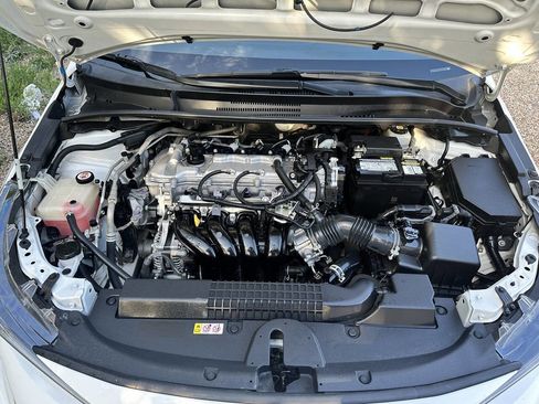 Used 2021 Toyota Corolla LE FWD image 15