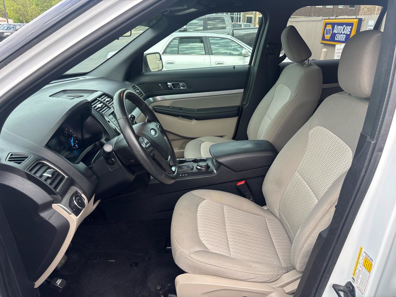 Used 2019 Ford Explorer 4WD image 11