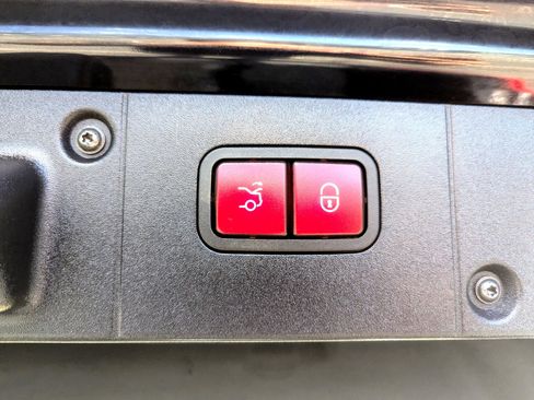 Used 2010 Mercedes-Benz S 550 4MATIC image 54