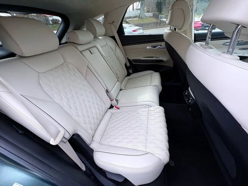 Used 2022 Genesis GV70 3.5T Sport w/ Sport Prestige Package image 18