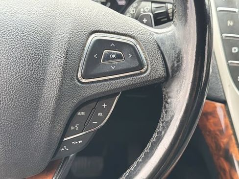 Used 2018 Lincoln MKX Select w/ Select Plus Package FWD image 17