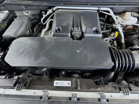Used 2025 GMC Canyon AT4 AWD/4WD image 38