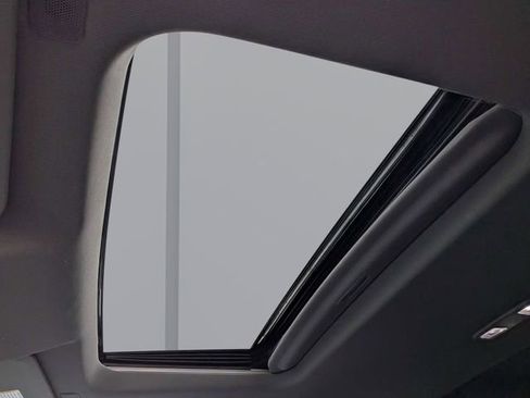 Used 2024 GMC Sierra 1500 Denali w/ Technology Package image 19