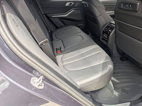 Used 2021 BMW X5 sDrive40i w/ Premium Package RWD image 19