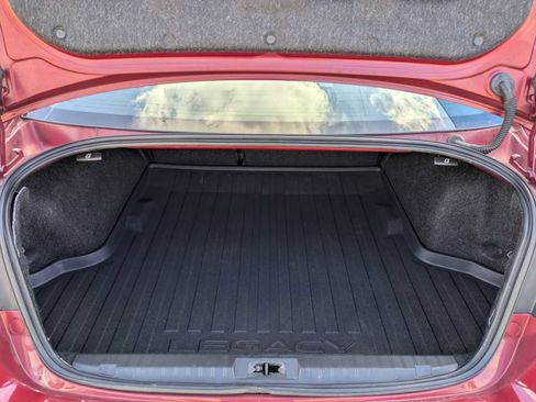 Used 2017 Subaru Legacy 2.5i Premium w/ Moonroof Package image 31