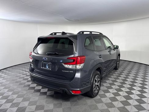 Used 2024 Subaru Forester Premium AWD/4WD image 5