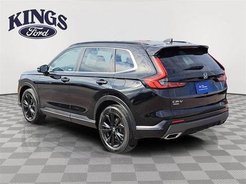 Used 2024 Honda CR-V Sport Touring image 3