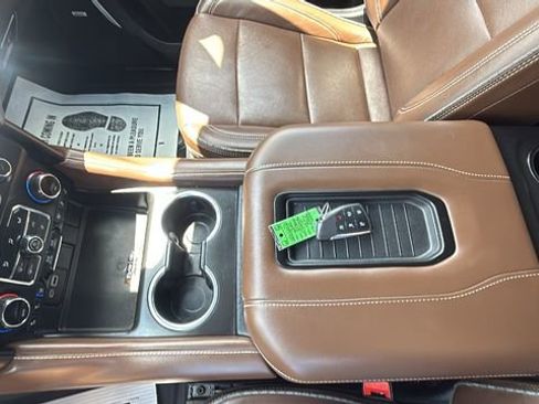 Used 2024 Chevrolet Tahoe High Country w/ Advanced Technology Package AWD/4WD image 21