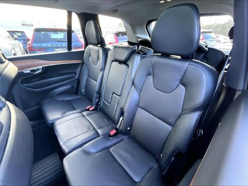 Certified 2024 Volvo XC90 B6 Plus image 20