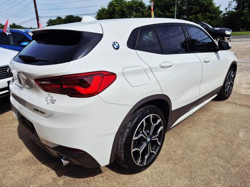 Used 2018 BMW X2 xDrive28i w/ M SportX Package AWD/4WD image 3