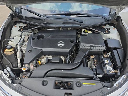 Used 2013 Nissan Altima 2.5 S FWD image 30