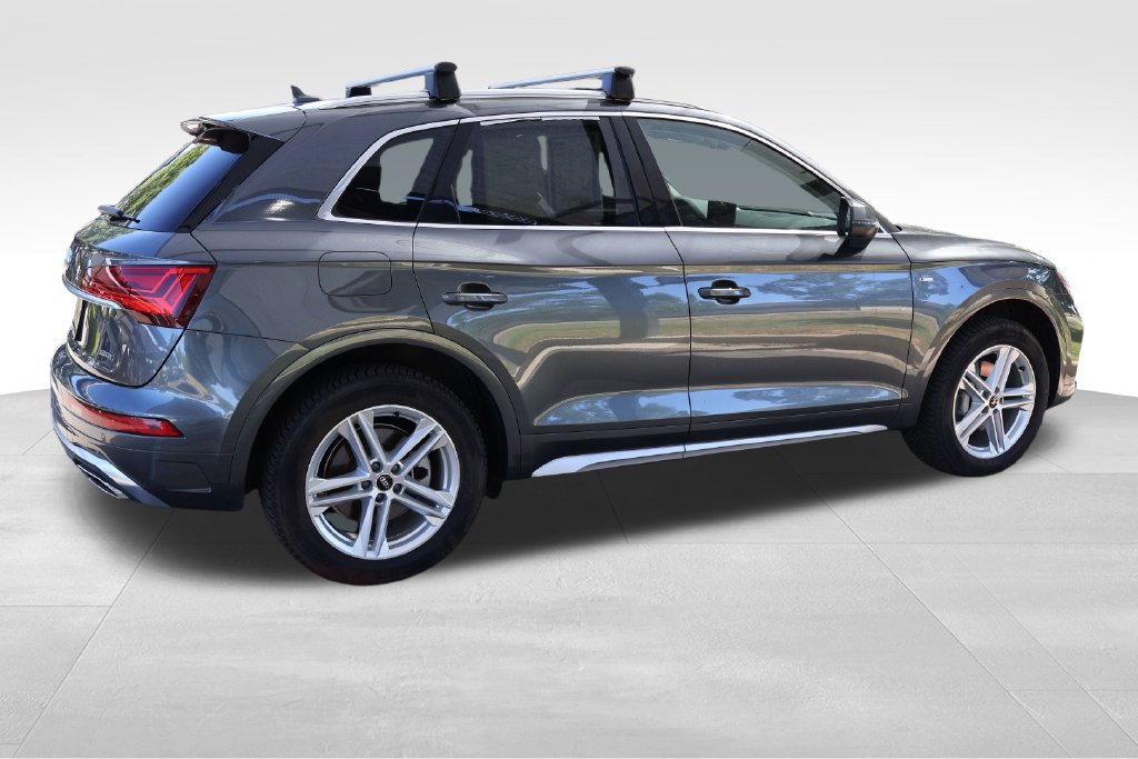 Used 2023 Audi Q5 e Premium w/ Convenience Package AWD/4WD image 16