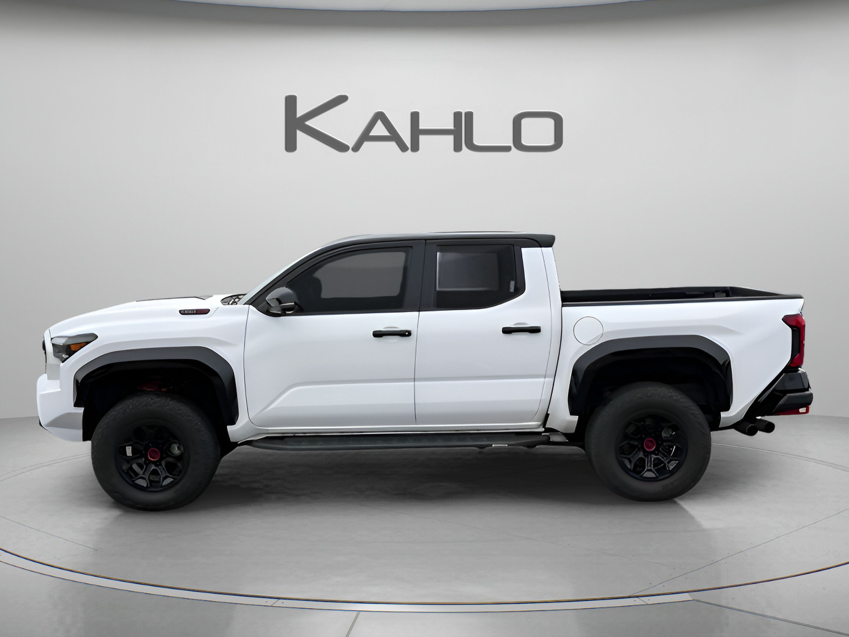 Used 2025 Toyota Tacoma TRD Pro AWD/4WD image 2
