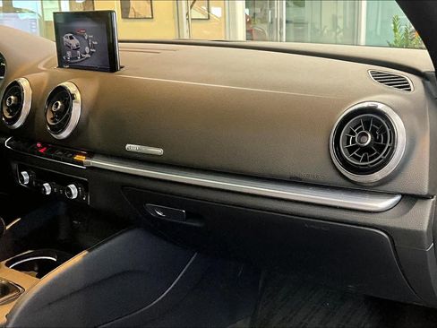 Used 2020 Audi A3 2.0T Premium image 18