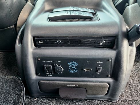 Used 2020 Chevrolet Express 2500 Extended w/ Enhanced Convenience Package RWD image 55