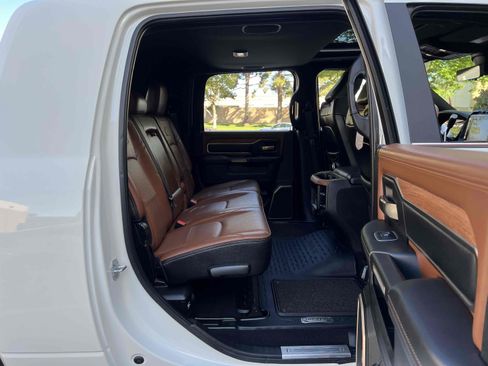 Used 2022 RAM 2500 Limited AWD/4WD image 33