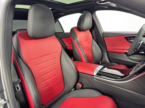 Used 2023 Mercedes-Benz C 43 AMG AMG C 43 image 39