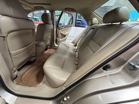 Used 2004 Honda Accord EX image 49