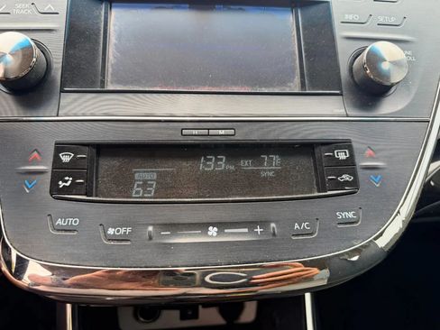 Used 2014 Toyota Avalon XLE FWD image 15