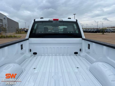 New 2026 Ford F250 XL w/ XL Chrome Package image 7