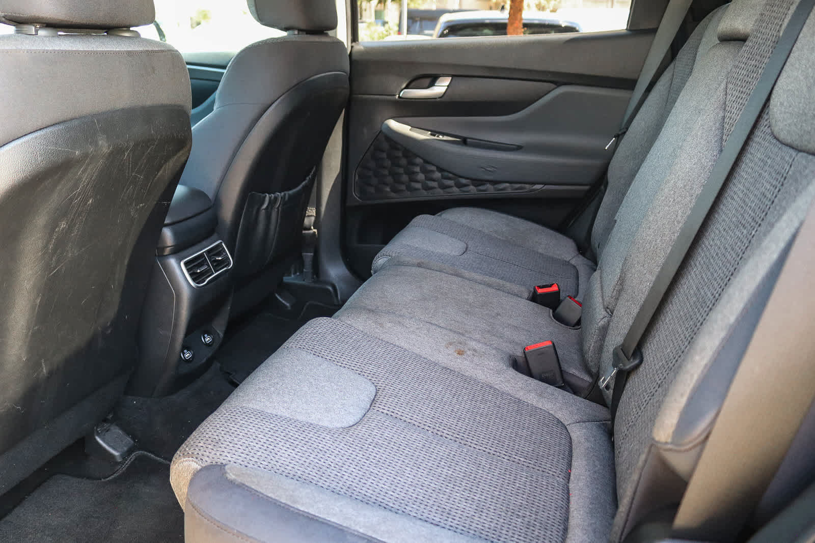 Used 2022 Hyundai Santa Fe SEL FWD image 17