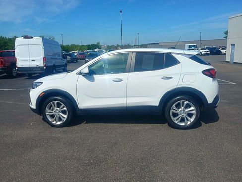 Used 2023 Buick Encore GX Preferred w/ Cold Weather Comfort Package AWD/4WD image 4