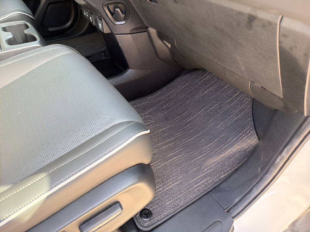 Used 2025 Honda Odyssey Elite image 38