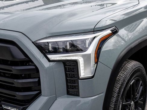 Used 2024 Toyota Tundra Limited image 33