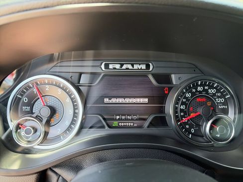 Used 2019 RAM 1500 Laramie w/ Sport Appearance Package AWD/4WD image 20