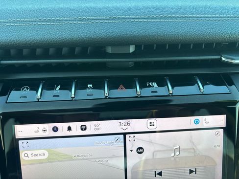 Used 2022 Jeep Grand Cherokee L Limited w/ Luxury Tech Group II image 25