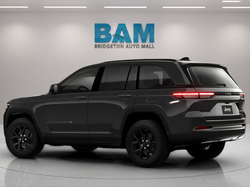 New 2026 Jeep Grand Cherokee Altitude AWD/4WD image 11