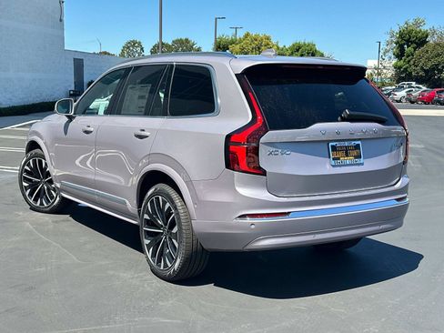 Certified 2026 Volvo XC90 B5 Plus image 5