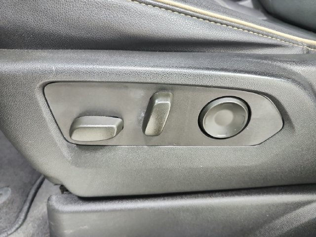 Used 2023 Chevrolet Suburban Premier RWD image 11