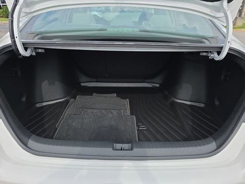 Used 2023 Honda Accord EX image 30