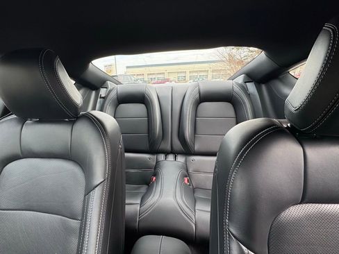 Used 2025 Ford Mustang GT Premium image 19