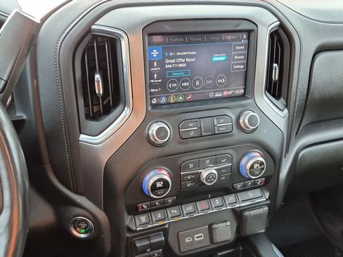 Used 2020 GMC Sierra 2500 Denali w/ Denali Ultimate Package image 16