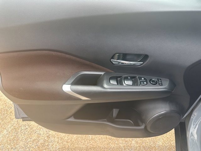 Used 2024 Nissan Kicks SR FWD image 14